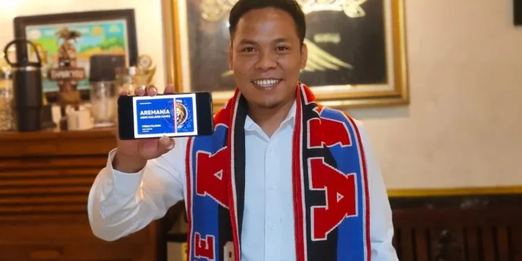 kta aremania,Suporter - Fakih Pilihan: KTA Aremania Bukti Suporter Naik Kelas