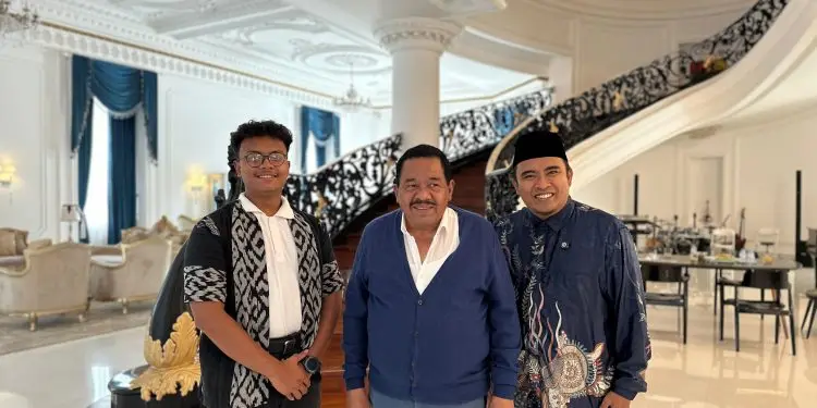 Anggota DPRD Kota Malang dan Menteri Desa bahas Pembangunan desa