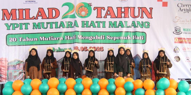Acara tasyakuran dalam rangka memperingati milad ke-20 YPIT Mutiara Hati Malang. Foto/dok