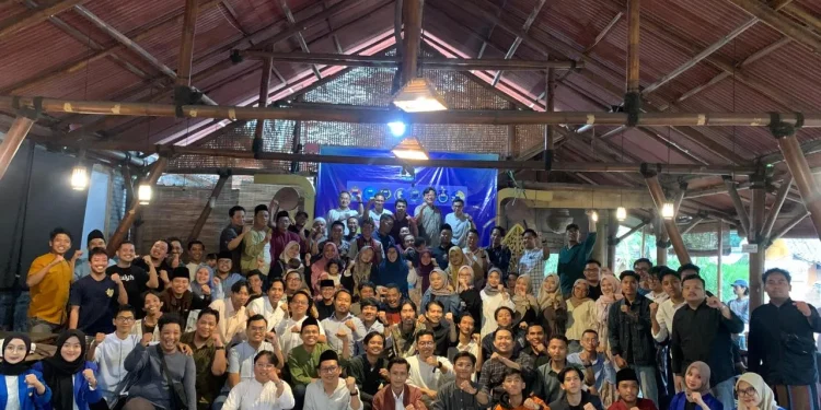 Suasana halal bi halal IKA PMII Sunan Ampel di Kopi Tani, Dau, Kabupaten Malang pada minggu (4/5/2025). Foto: dok panitia.