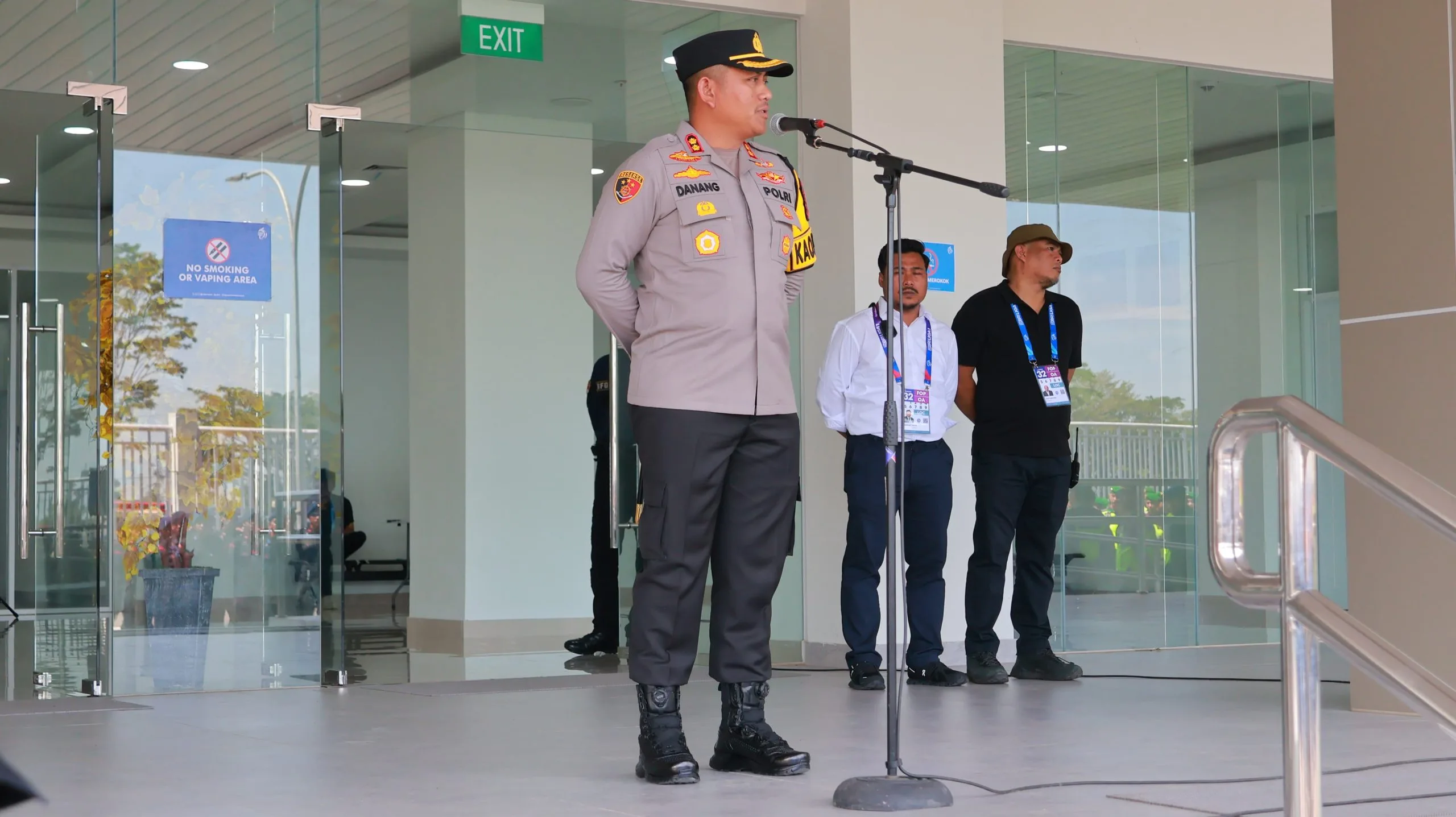 Kapolres Malang, AKBP Danang Setiyo saat memberikan arahan. Foto: Polres Malang