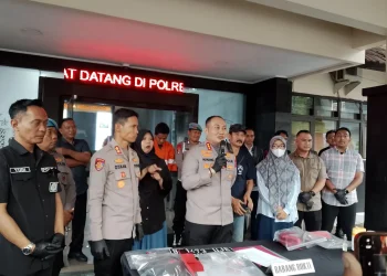 Polresta Malang Kota merilis kasus penculikan anak yang meminta tebusan Rp150 juta. (Foto/M Sholeh)