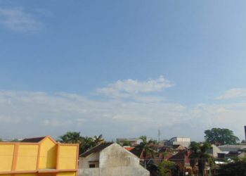 Informasi prakiraan cuaca di Kota Malang untuk hari Senin, 12 Mei 2025./Foto: Tugumalang.id/Bagus Rachmad Saputra