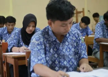 Daftar 26 SMA terbaik di Jawa Timur sebagai referensi SPMB 2025, diantaranya ada di Malang. /Foto: Unsplash.com/ Fajar Herlambang Studio