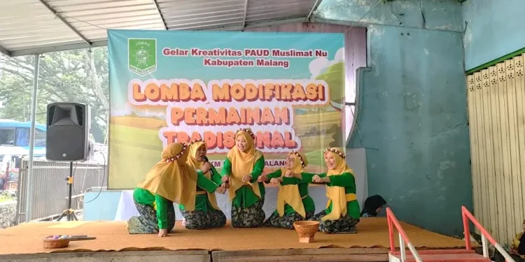 PG PAUD Unikama dukung pelestarian budaya lewat inovasi pembelajaran melalui permainan tradisional./Foto: Dok. Unikama