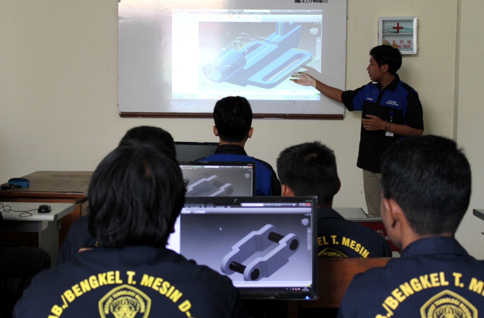 Pembelajaran di kelas