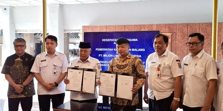 Atasi sampah di Malang, Pemkab kerja sama dengan PT Milion Limbah Indonesia.