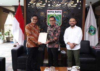 Pemkot Batu terima sertifikat redistribusi tanah dari BPN