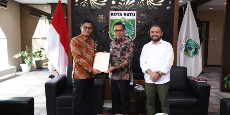 Pemkot Batu terima sertifikat redistribusi tanah dari BPN