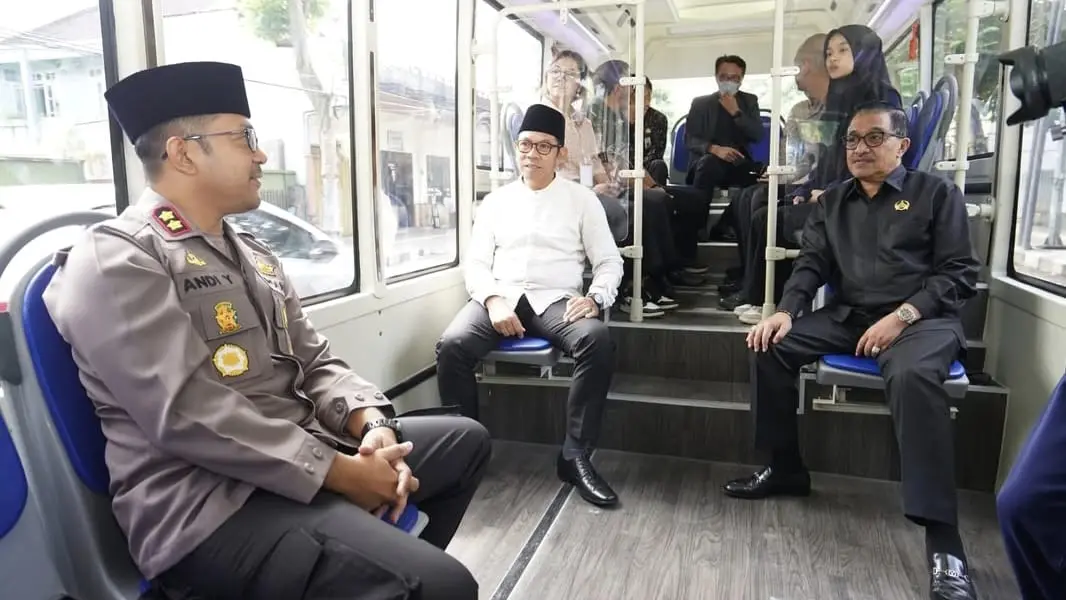 Forkopim coba shuttle bus