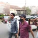 Terduga dokter cabul (bermasker) saat datang menjalani pemeriksaan lanjutan di Polresta Malang Kota. (Foto/M Sholeh)