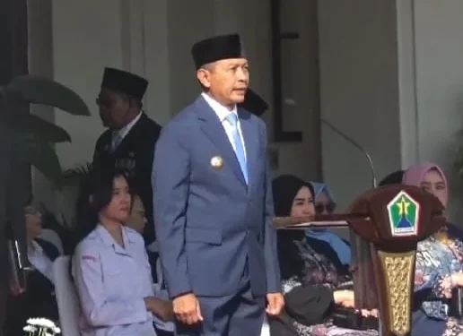 Wali Kota Malang, Wahyu Hidayat memimpin upacara peringatan hari lahir Pancasila. (Foto/M Sholeh)