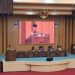 Bupati Malang, Sanusi saat menyampaikan jawaban dalam rapat paripurna. Foto: Aisyah Nawangsari Putri