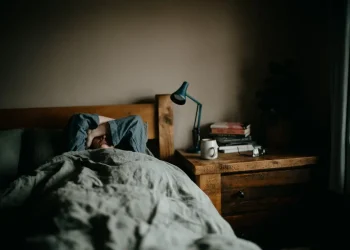 Penawar Herbal Medicine beberkan permasalahan tubuh terasa kaku saat bangun tidur tanda butuh asupan nutrisi./Foto: Unsplash.com/Annie Spratt
