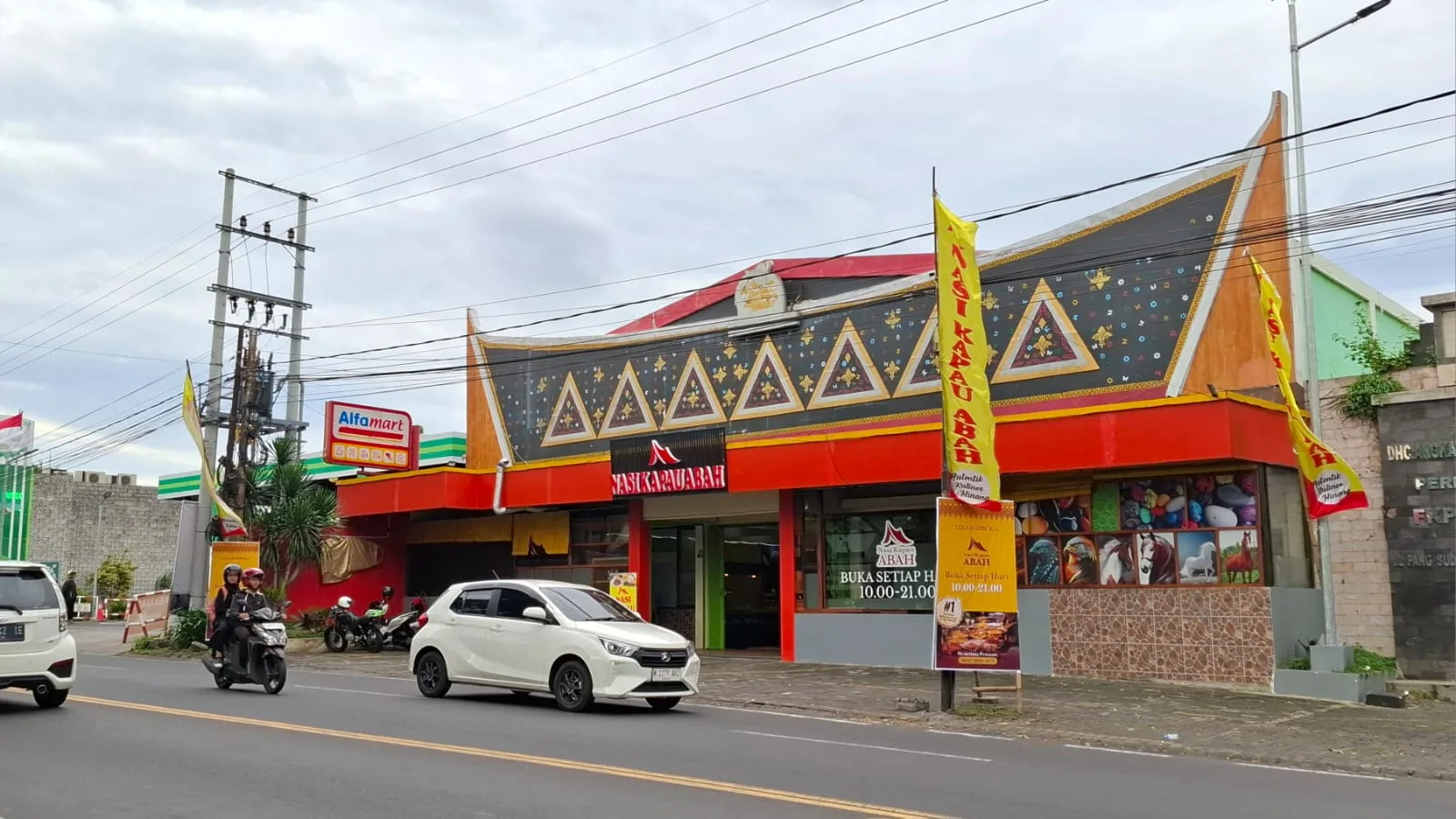 Nasi Kapau Abah. Foto: Istimewa