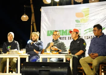 Jagongan bareng Wali dan Wawali Kota Batu bareng Komite Ekraf. Foto: Prokopim KWB