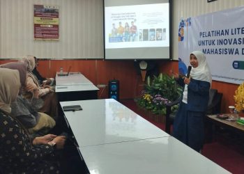 Pelatihan literasi digital marketing kepada mahasiswa dan dosen D3 Keuangan dan Perbankan Fakultas Vokasi UMM. Foto: Azmy