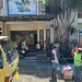 Proses eksekusi pengosongan rumah mewah hasil lelang KPKNL di Kota Batu. Foto: Azmy