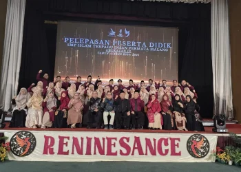 Gelar Wisuda Angkatan IX tahun ajaran 2024/2025, siswa siswi SMPIT Insan Permata Malang 100 persen lulus./Foto: Dok. SMPIT Insan Permata Malang.