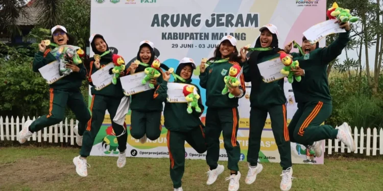 Atlet arung jeram putri Kota Batu