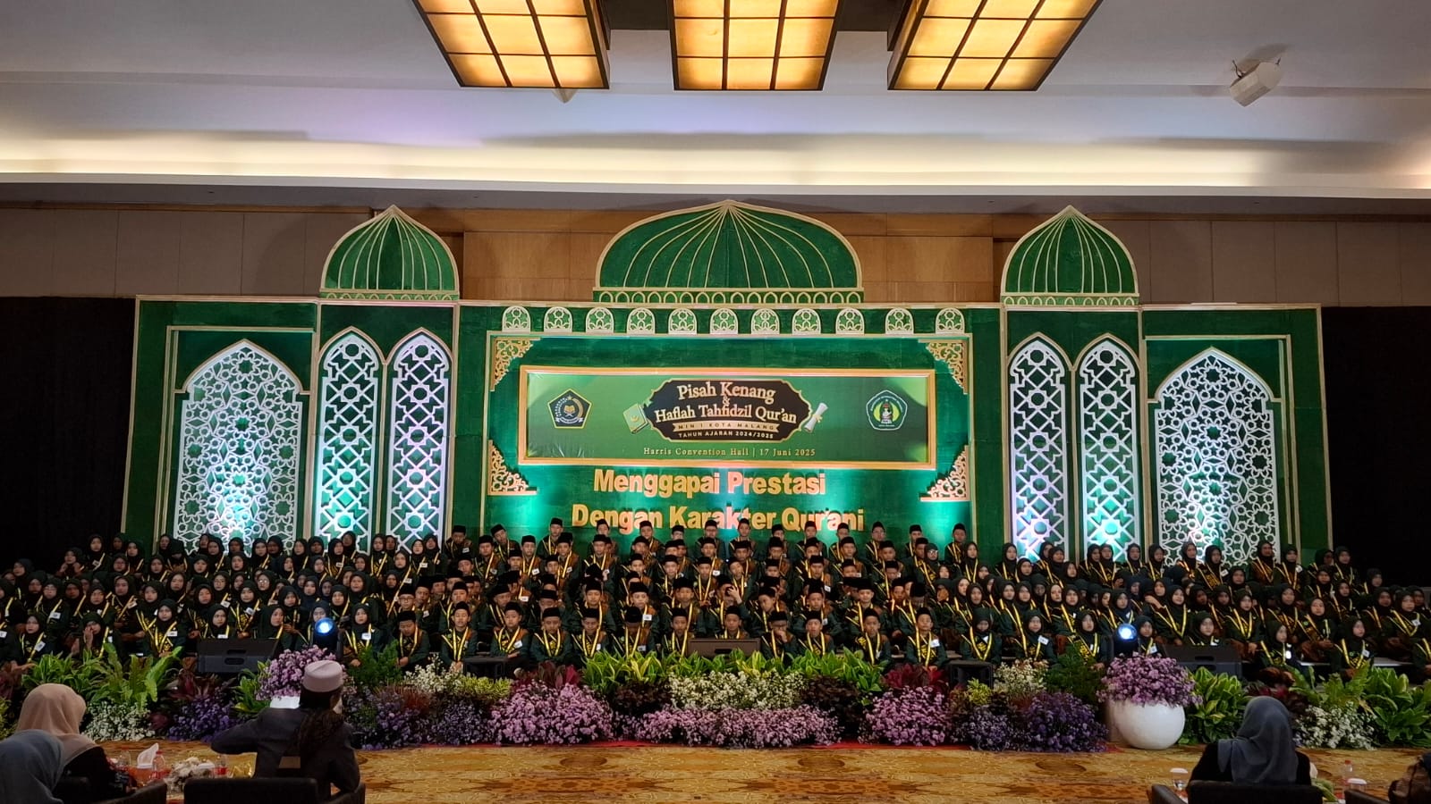 Prosesi wisuda siswa MIN 1 Kota Malang pada tahun ajaran 2025. Foto: Azmy
