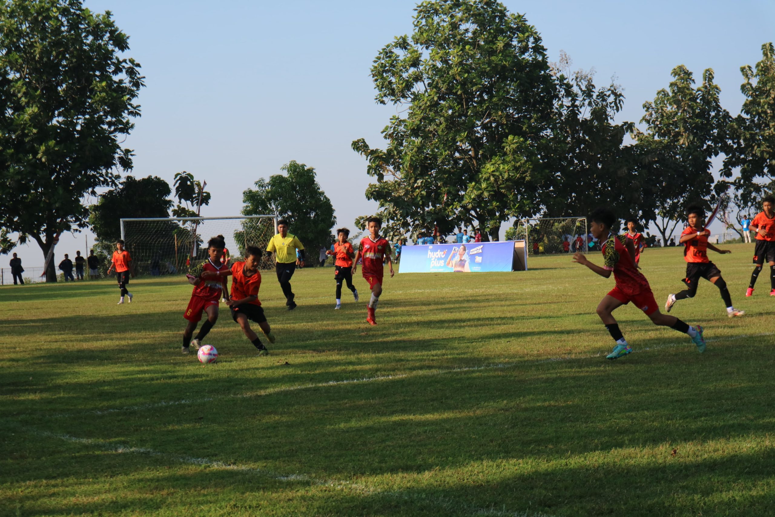 Turnamen sepak bola anak