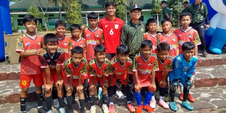 Sepak bola anak turnamen Dayonkes