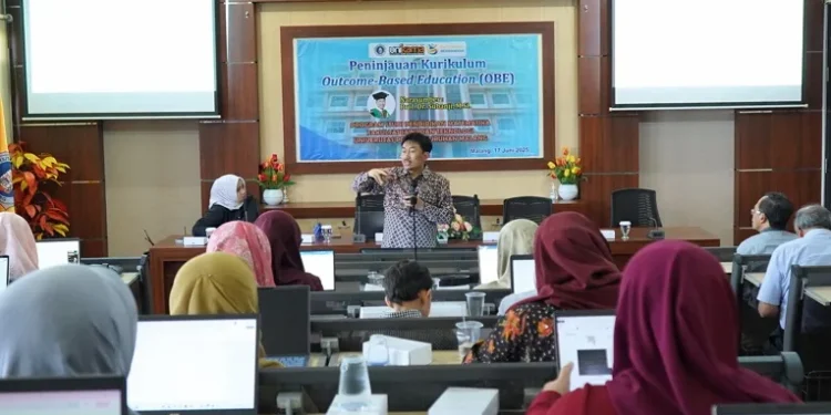Hadirkan pakar dari UM, Unikama bahas instrumen LAMDIK versi 2.0 guna tingkatkan akreditasi prodi. /Foto: Dok. Unikama