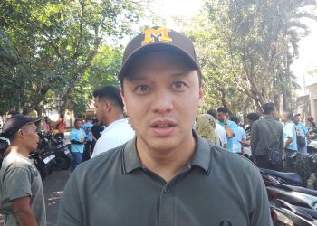 Anggota DPR RI, Moreno Soeprapto mengajak warga di penjuru Jatim untuk tutur mengguncang Porprov Jatim 2025. (Foto/M Sholeh)