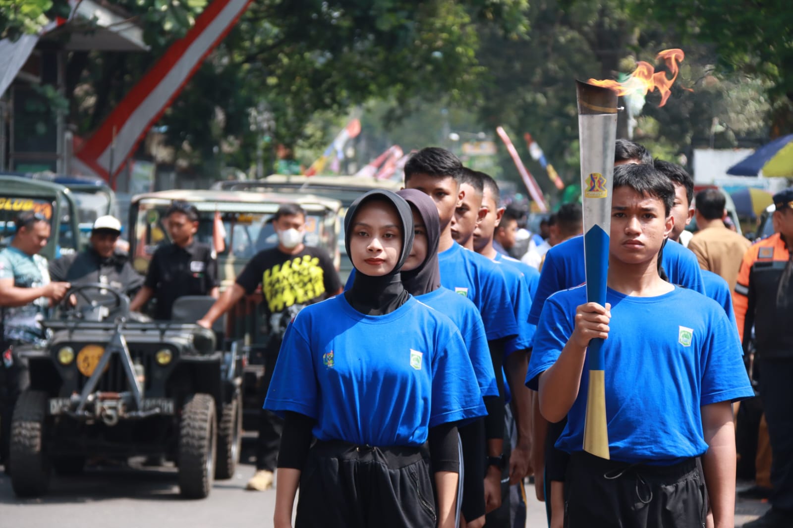 Kirab obor Porprov Jatim 2025