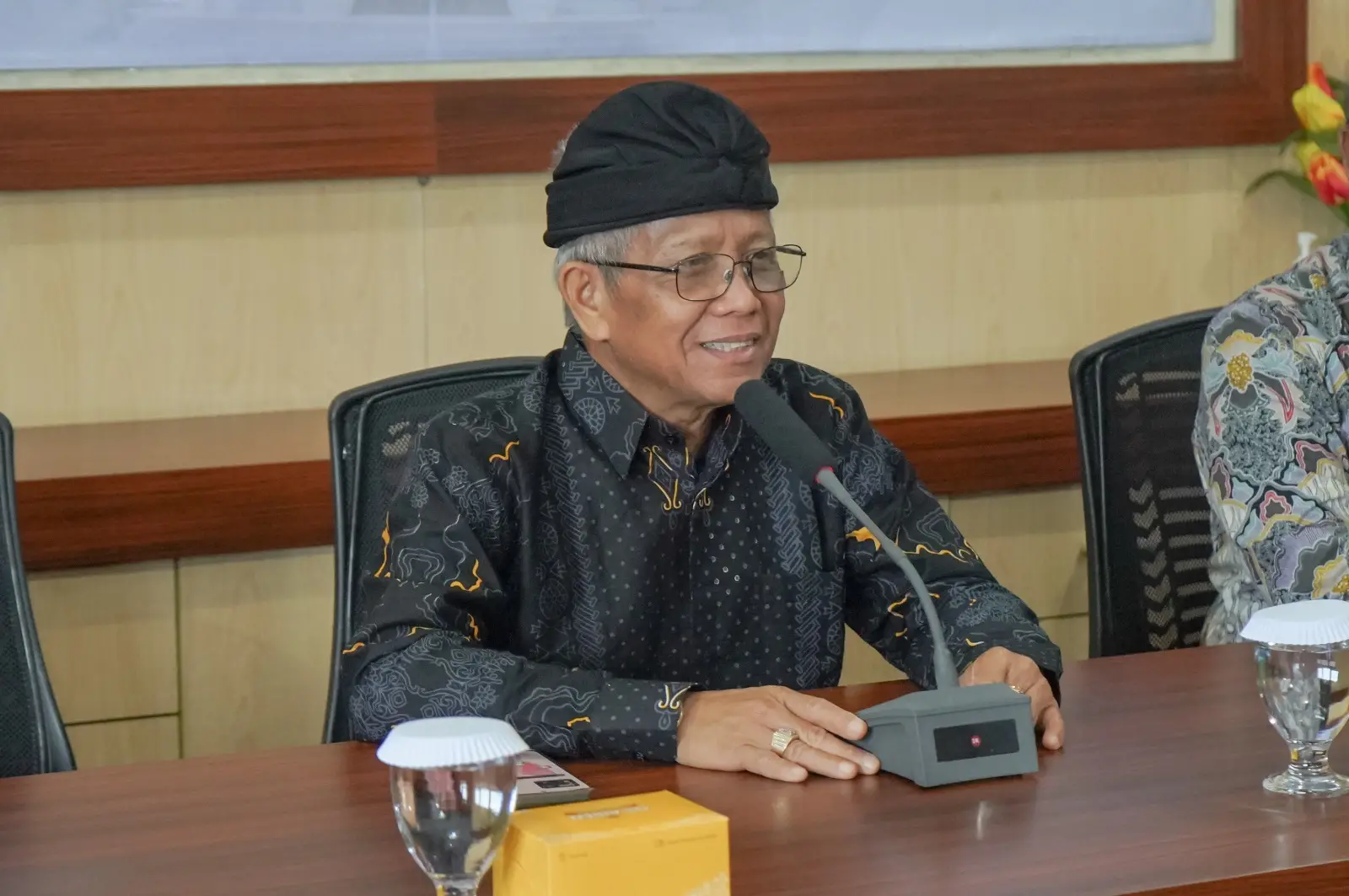 Rektor Universitas Dwijendra