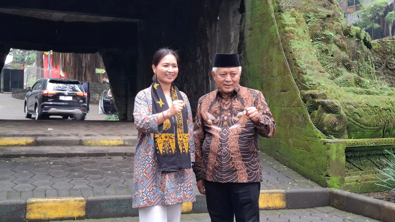 Wamenpar bersama Bupati Malang