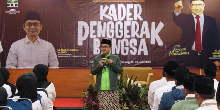 Sekjen DPP PKB, M. Hasanuddin Wahid saat memberi materi di Pelatihan Kader Penggerak Bangsa (PKPB). Foto/dok