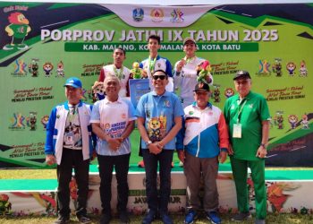 Atlet Kota Malang raih medali di cabor Atletik Porprov Jatim 2025. (Foto/M Sholeh)
