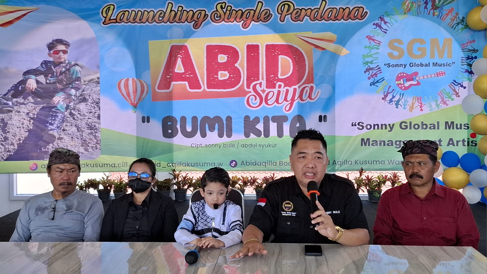 Manager Artist SMG, Sonny Bule memaparkan komitmennya kembali menggaungkan lagu anak di Indonesia. Foto: Azmy