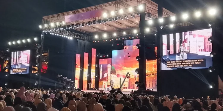 Dakwah Dr Zakir Naik di Stadion Gajayana, Kota Malang. (Foto/M Sholeh)