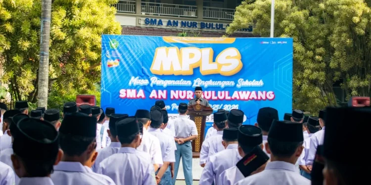 Kepala SMA An Nur Malang H Hanafi S.P, M.Pd.I dalam sambutan di MPLS./Foto: Dok SMA An Nur Malang