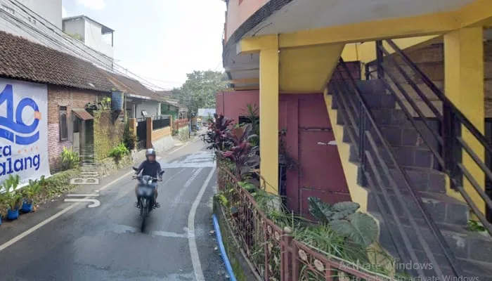 Kost Putra Pak Adet./Foto: Google Street View.