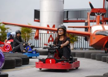 Wahana Gokart bisa menjadi pilihan aktivitas serumu saat berwisata ke Jatim Park. Foto: Dok. Jatim Park