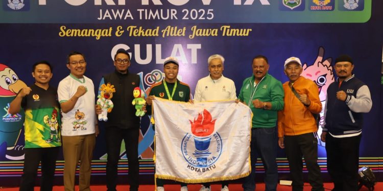 Atlet gulat Kota Batu berhasil mempertahankan gelar juara umum di Porprov IX Jatim 2025. Foto : KONI Kota Batu