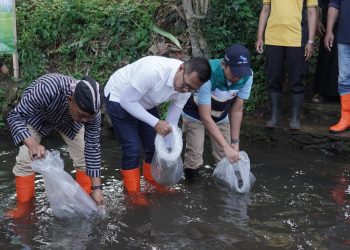 Gerakan menjaga ekologi sungai dalam rangka peringati Hari Sungai Nasional 2025 di Kota Batu. Foto: Dok.
