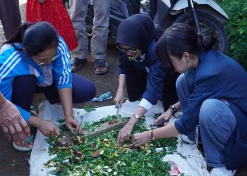Pengelolaan sampah di Ampelgading. Foto/dok