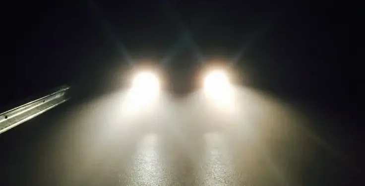 Lampu Utama Kuning