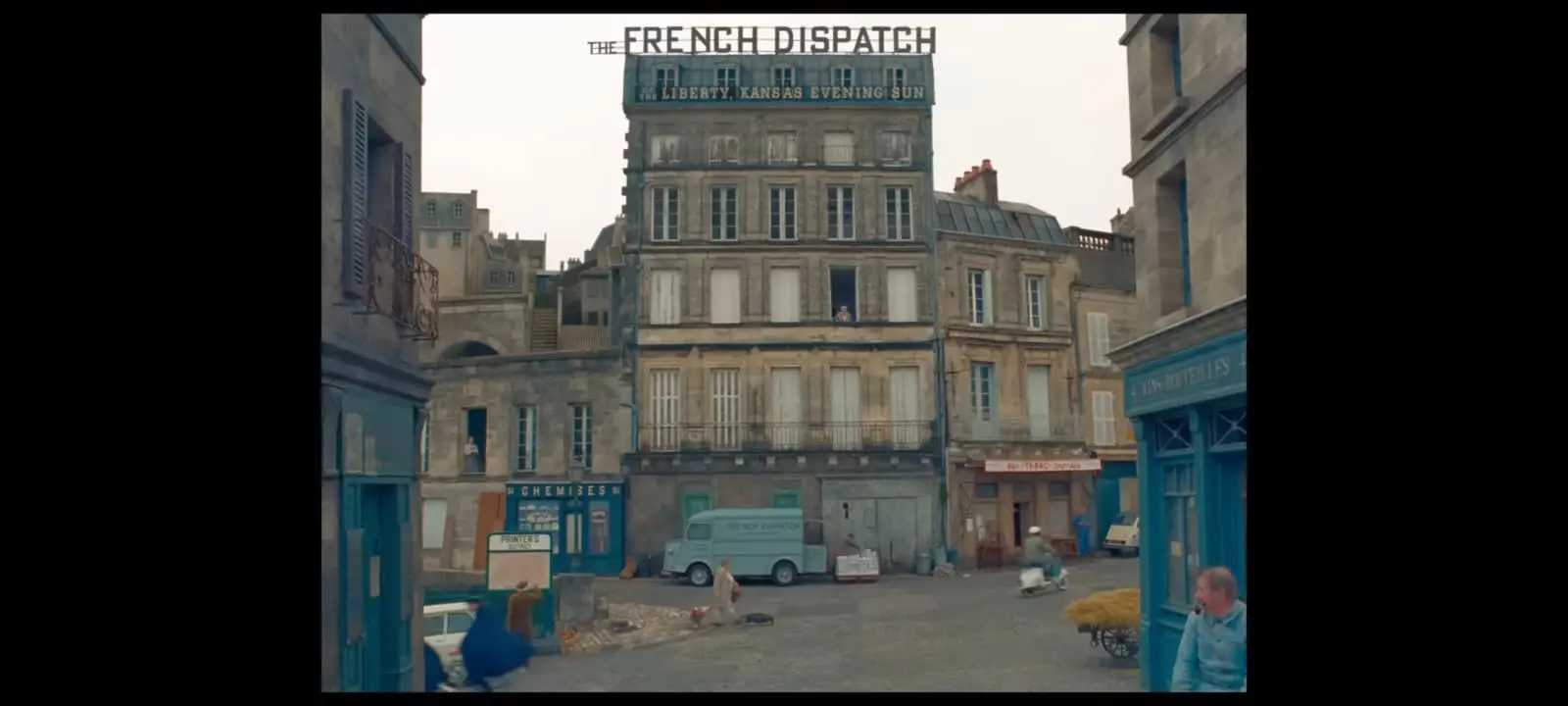 Cuplikan film The French Dispatch. Foto: Searchlight Pictures