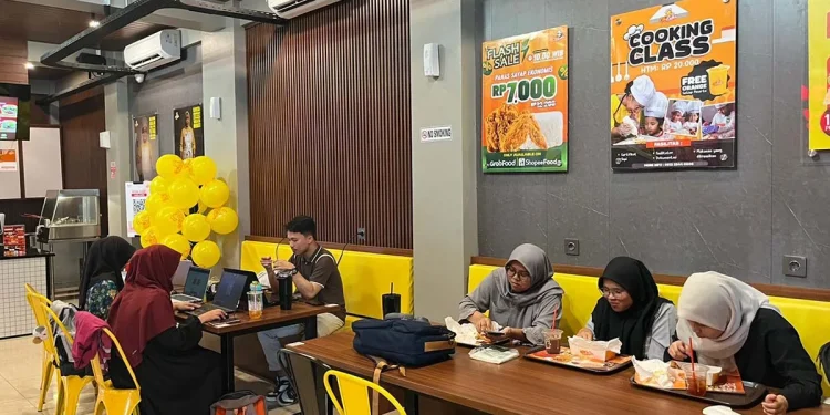 Cikiluks Malang, restoran cepat saji