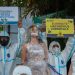 Aksi komunitas pecinta lingkungan atas bahaya cemaran mikroplastik dalam tubuh manusia. Foto: Dok