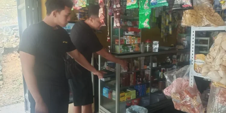 Salah satu kios yang menjadi sasaran tersangka pemuda Bantur. Foto: Polres Malang