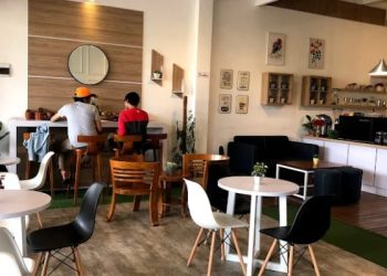 Rekomendasi kafe di Sawojajar Malang yang cocok buat kerja maupun nugas kuliah. /Foto: Google Review/RIZ Coffee