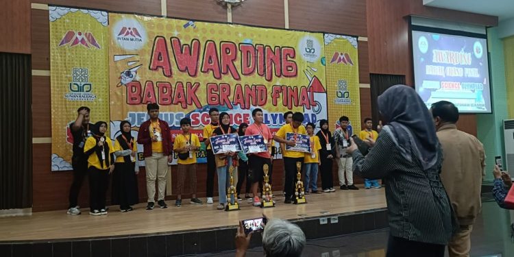 Strategi Yayasan Pendidikan Intan Mutia dalam mengembangkan lembaga olimpiade yang kredibel melalui nilai kejujuran dan kepercayaan. /Foto: Dok. Yayasan Pendidikan Intan Mutia