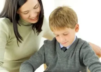 PSLC mengungkapkan alasan orang tua dengan anak berkebutuhan khusus lebih mudah marah. /Foto: Pinterest/Edu Legup